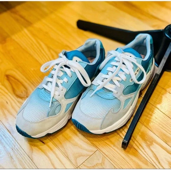 Adidas Falcon Full Tint - Excellent Condition! - Picture 4 of 9